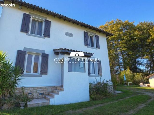 Propriété 6 pièces 181 m²