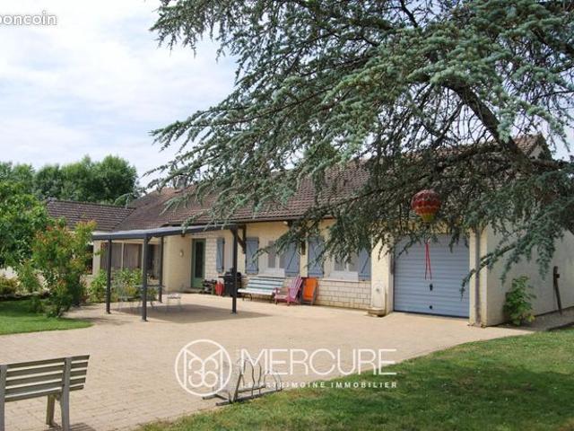 Propriété 6 pièces 183 m²