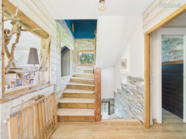 Propriété 6 pièces 183 m²