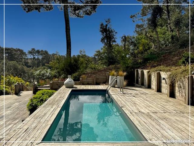 Propriété 6 pièces 194 m²