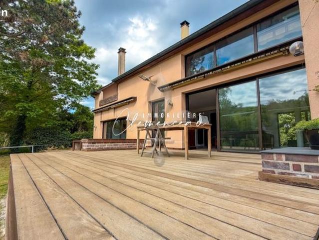 Propriété 6 pièces 195 m²