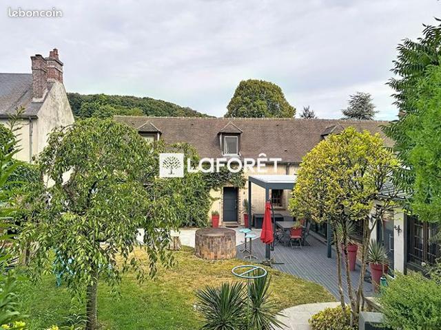 Propriété 6 pièces 195 m²