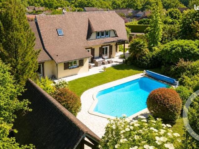 Propriété 6 pièces 195 m²
