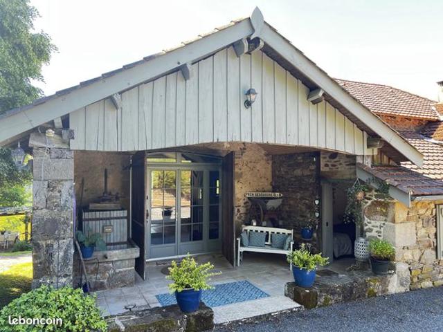 Propriété 6 pièces 195 m²