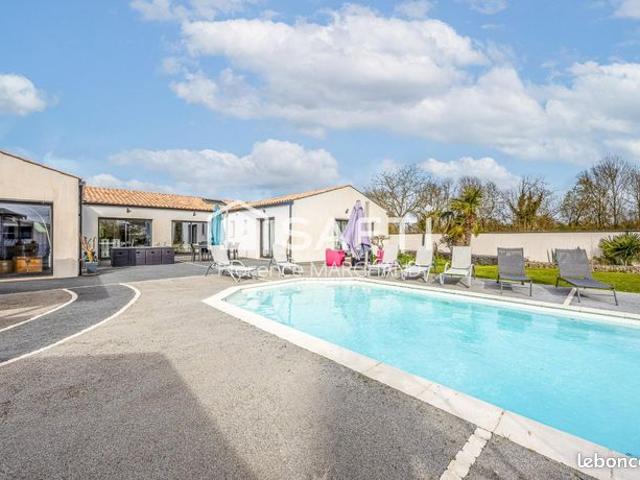 Propriété 6 pièces 196 m²