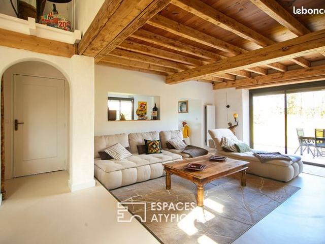 Propriété 6 pièces 196 m²