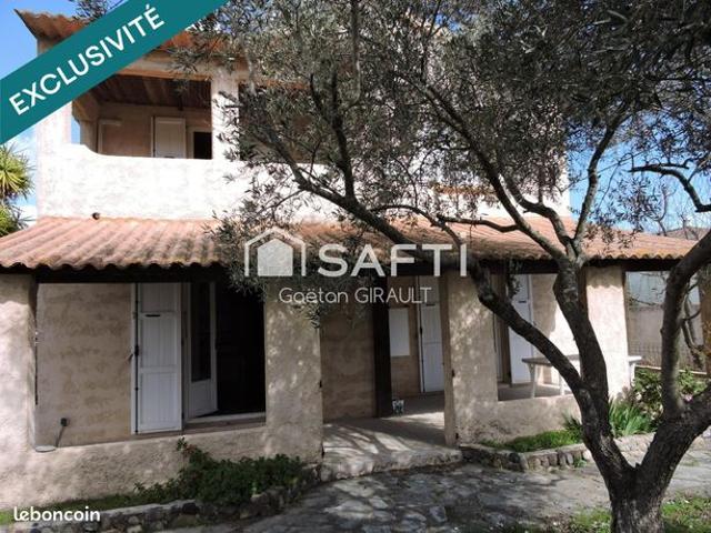 Propriété 6 pièces 196 m²