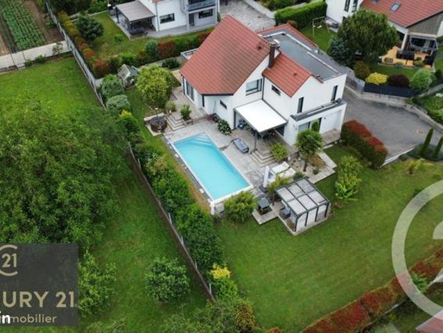 Propriété 6 pièces 197 m²