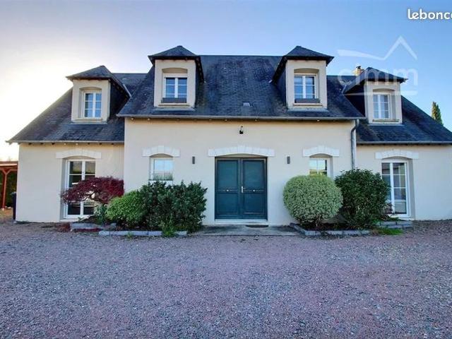 Propriété 6 pièces 198 m²