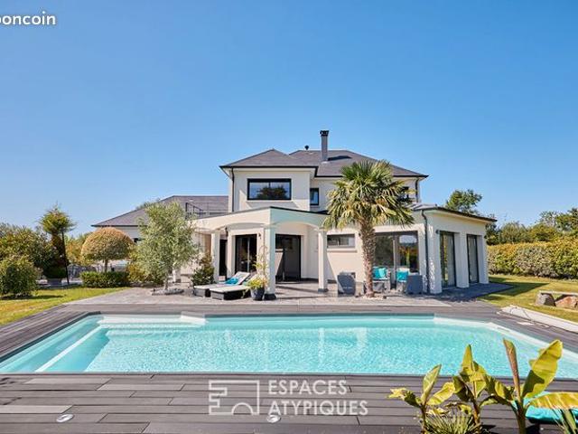 Propriété 6 pièces 198 m²