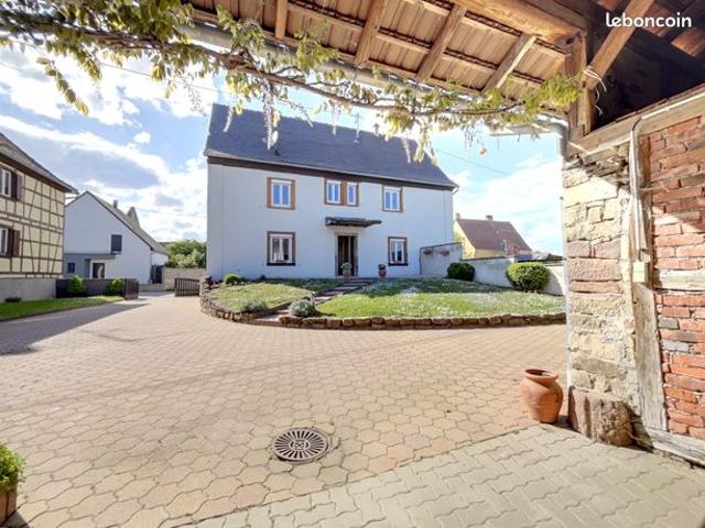 Propriété 6 pièces 198 m²