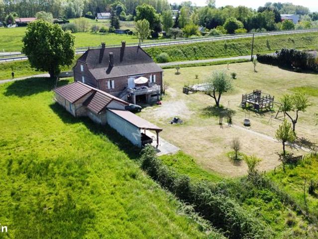 Propriété 6 pièces 199 m²