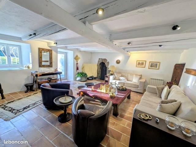 Propriété 6 pièces 190 m²