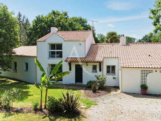 Propriété 6 pièces 190 m²