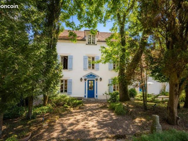 Propriété 6 pièces 175 m²