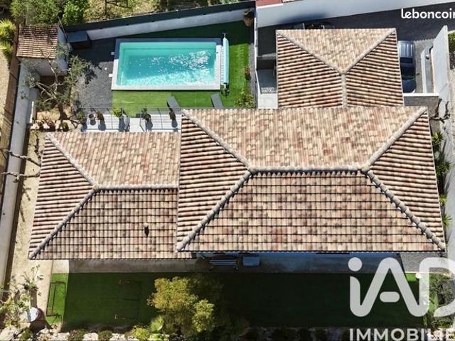 Propriété 6 pièces 190 m²