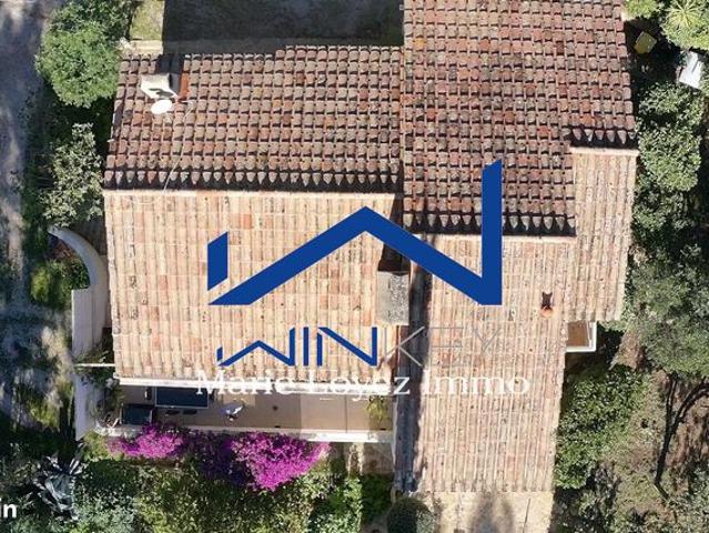 Propriété 6 pièces 191 m²