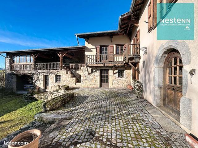 Propriété 6 pièces 192 m²