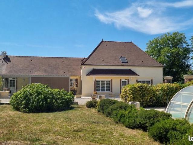 Propriété 6 pièces 204 m²