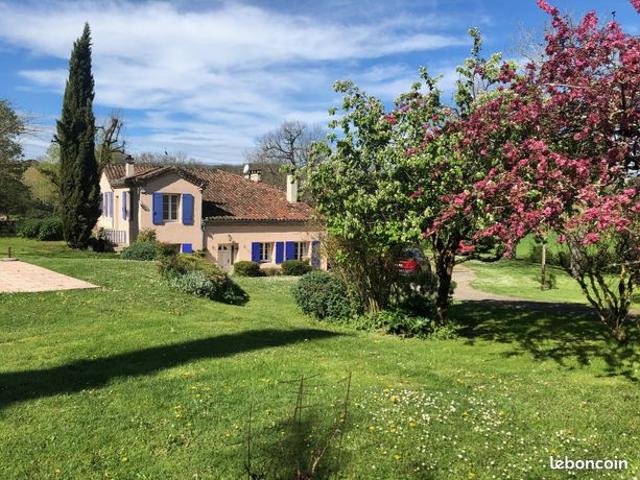 Propriété 6 pièces 205 m²