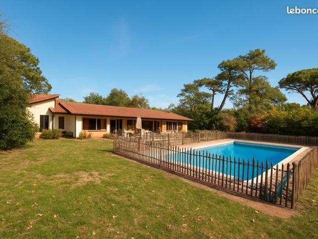 Propriété 6 pièces 205 m²