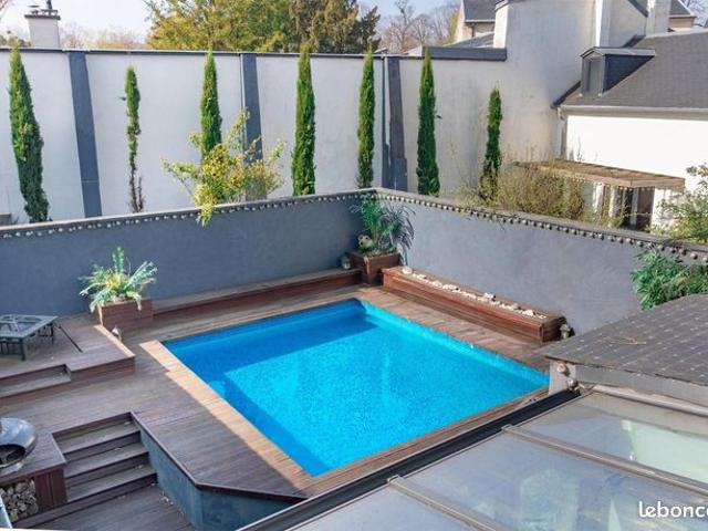 Propriété 6 pièces 192 m²