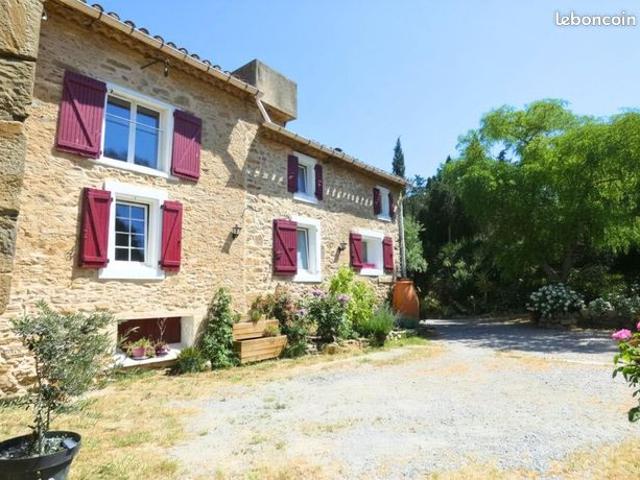 Propriété 6 pièces 206 m²