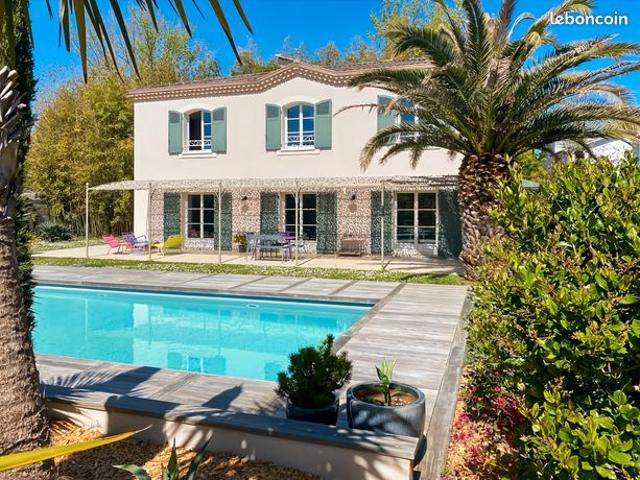 Propriété 6 pièces 207 m²