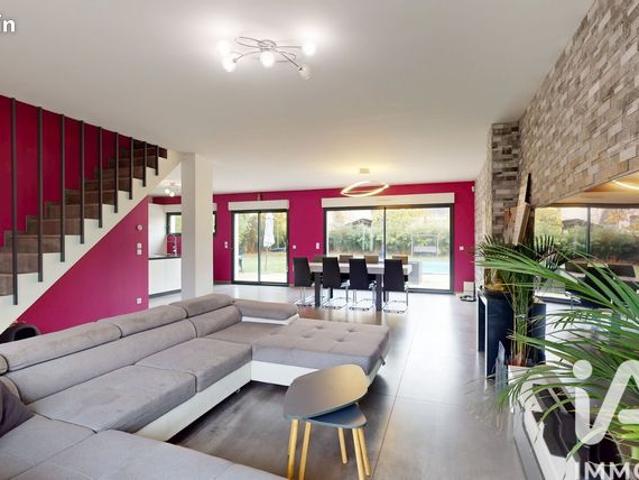 Propriété 6 pièces 209 m²