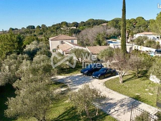 Propriété 6 pièces 209 m²