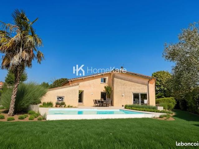 Propriété 6 pièces 200 m²