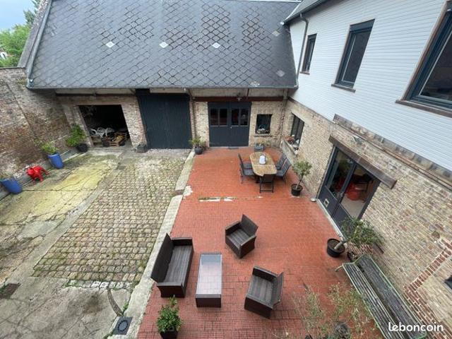 Propriété 6 pièces 200 m²