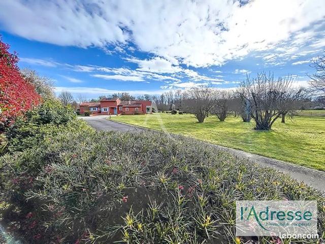 Propriété 6 pièces 200 m²