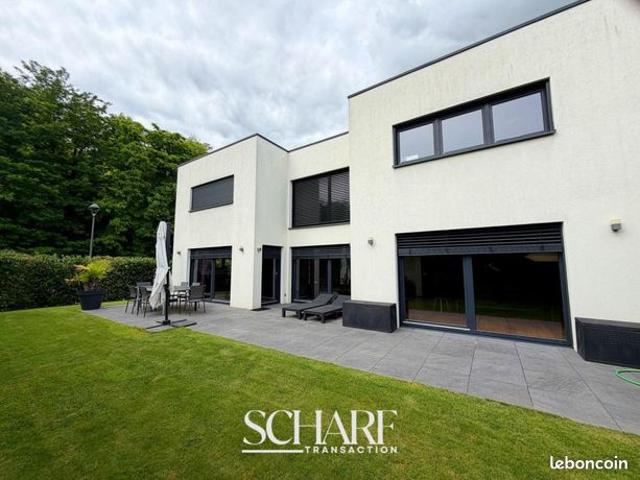Propriété 6 pièces 200 m²