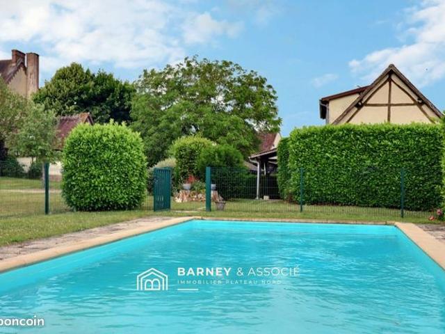 Propriété 6 pièces 200 m²