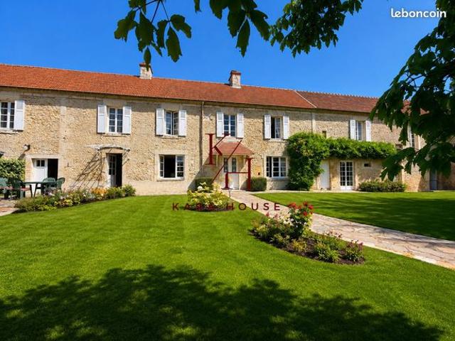 Propriété 6 pièces 200 m²