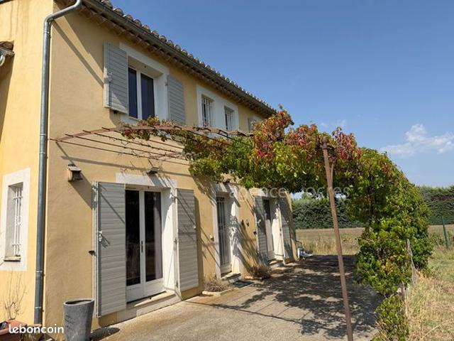 Propriété 6 pièces 200 m²