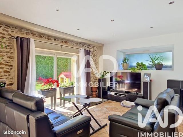 Propriété 6 pièces 200 m²