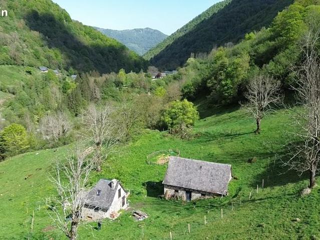 Propriété 6 pièces 200 m²