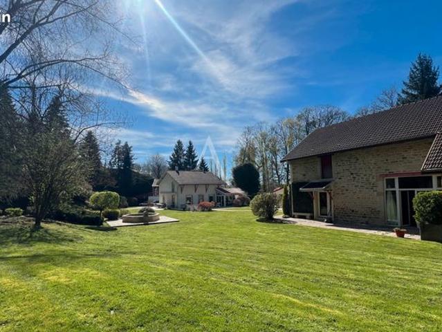 Propriété 6 pièces 200 m²