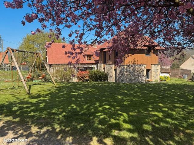Propriété 6 pièces 200 m²
