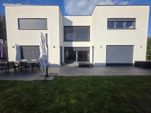 Propriété 6 pièces 200 m²
