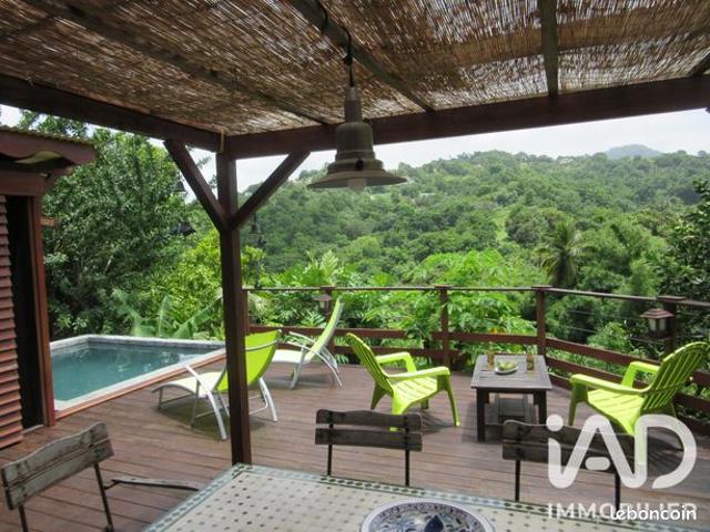 Propriété 6 pièces 200 m²
