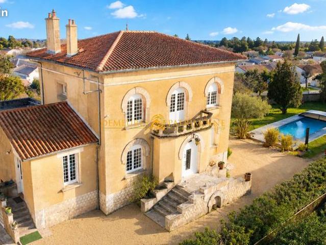 Propriété 6 pièces 202 m²