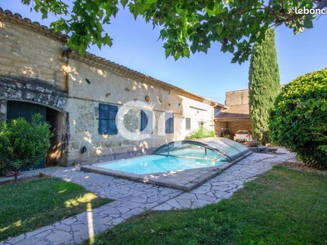 Propriété 6 pièces 202 m²