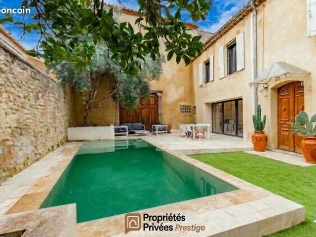 Propriété 6 pièces 202 m²
