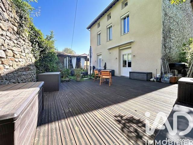 Propriété 6 pièces 203 m²