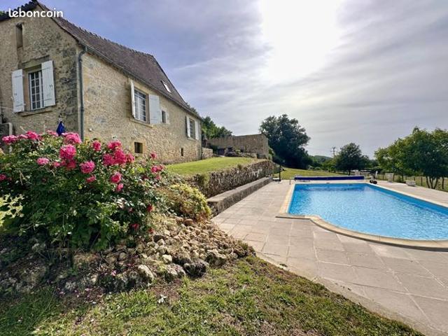 Propriété 6 pièces 203 m²