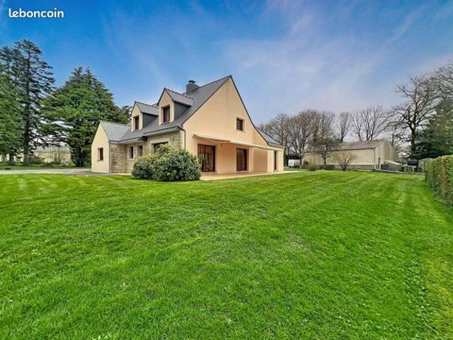 Propriété 6 pièces 203 m²