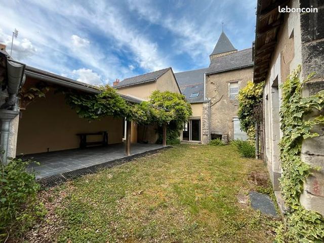Propriété 6 pièces 214 m²